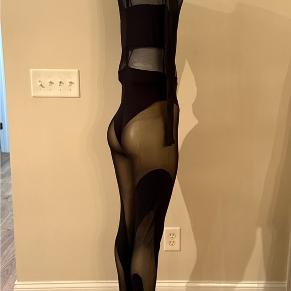 PrettyLittleThing Black Mesh Top - Picture 3 of 4